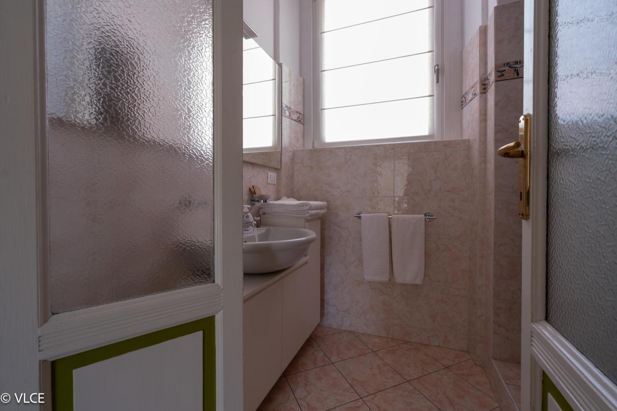 Residenza Cece' Apartment Lecco Bagian luar foto